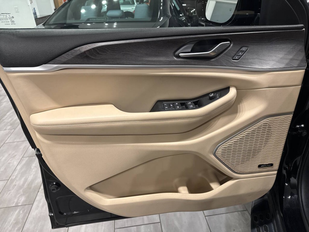 2021 Jeep Grand Cherokee Image 14