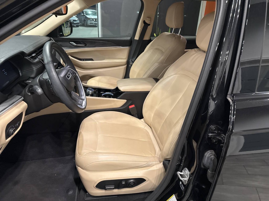 2021 Jeep Grand Cherokee Image 16