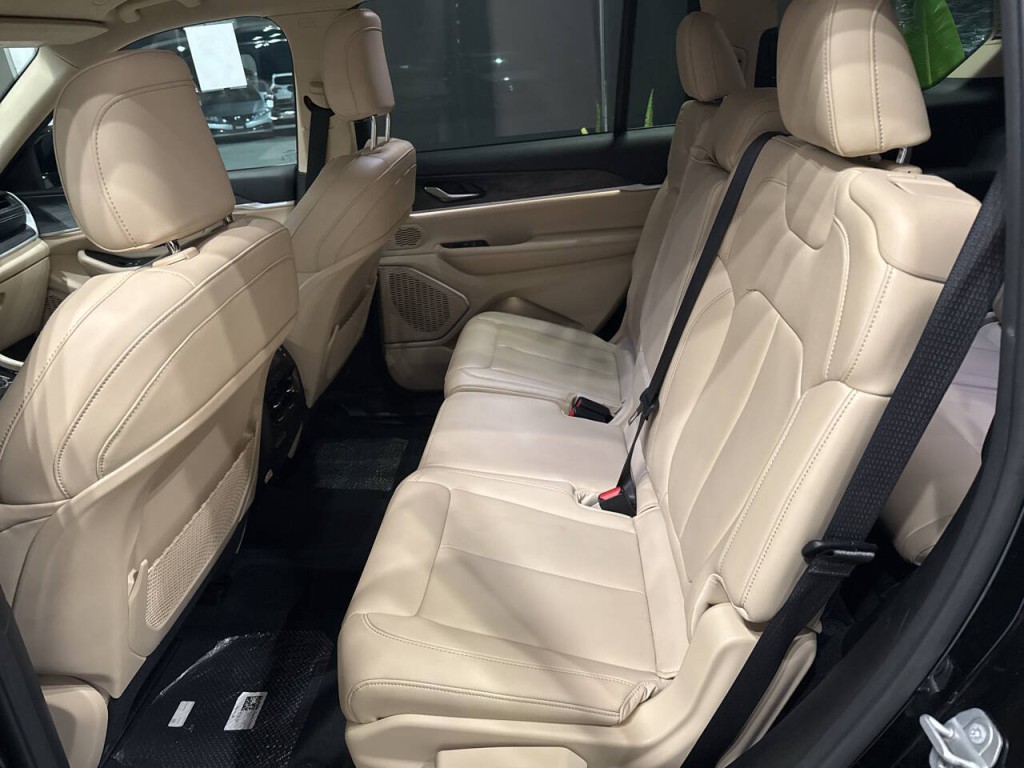 2021 Jeep Grand Cherokee Image 26