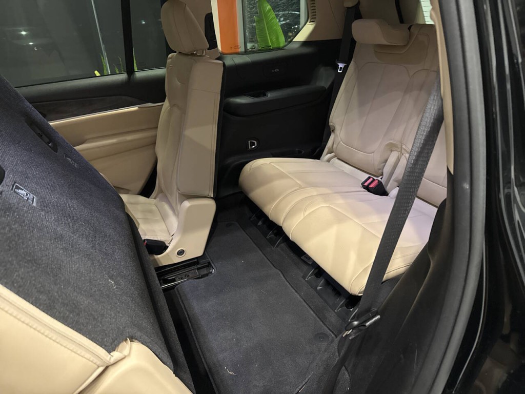 2021 Jeep Grand Cherokee Image 28