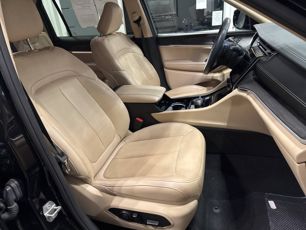 2021 Jeep Grand Cherokee Image 40