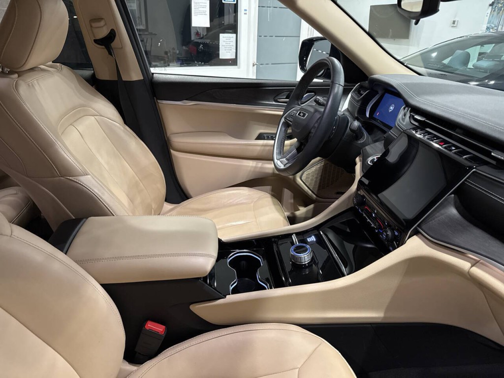 2021 Jeep Grand Cherokee Image 43