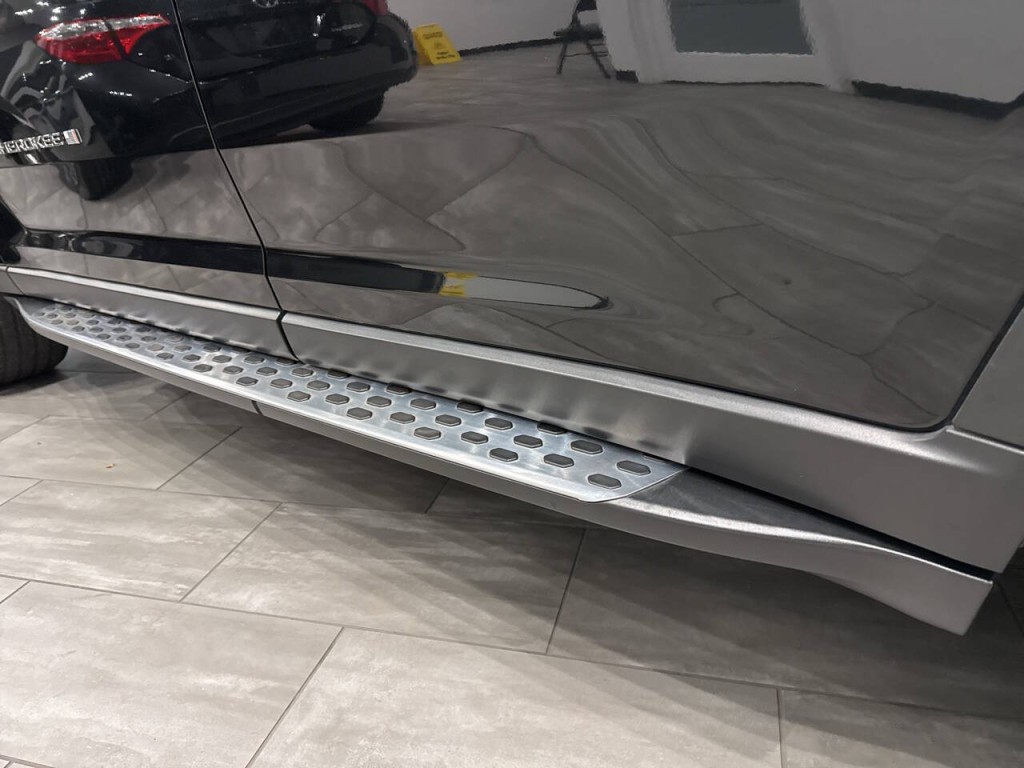 2021 Jeep Grand Cherokee Image 57