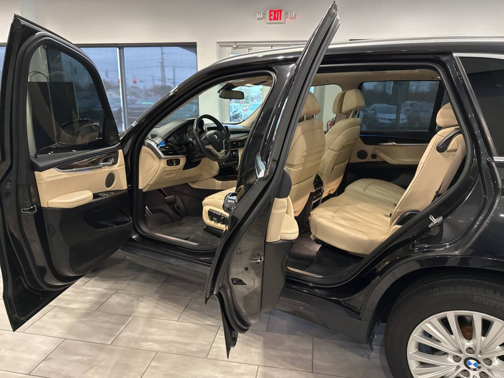 2016 BMW X5 Image 19