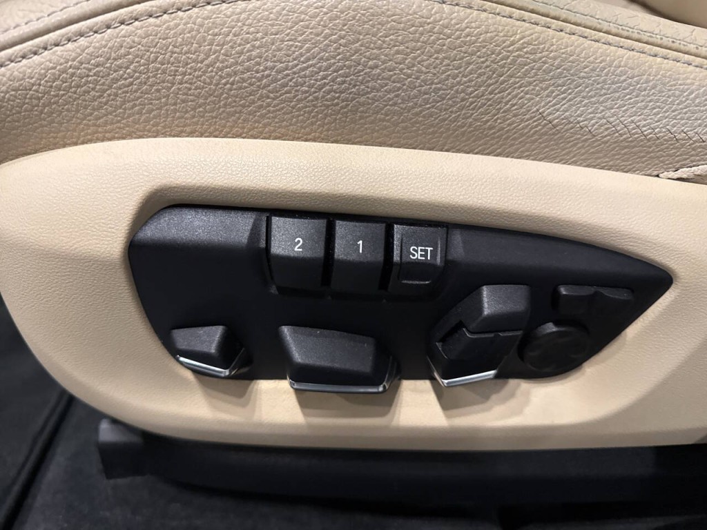 2016 BMW X5 Image 23