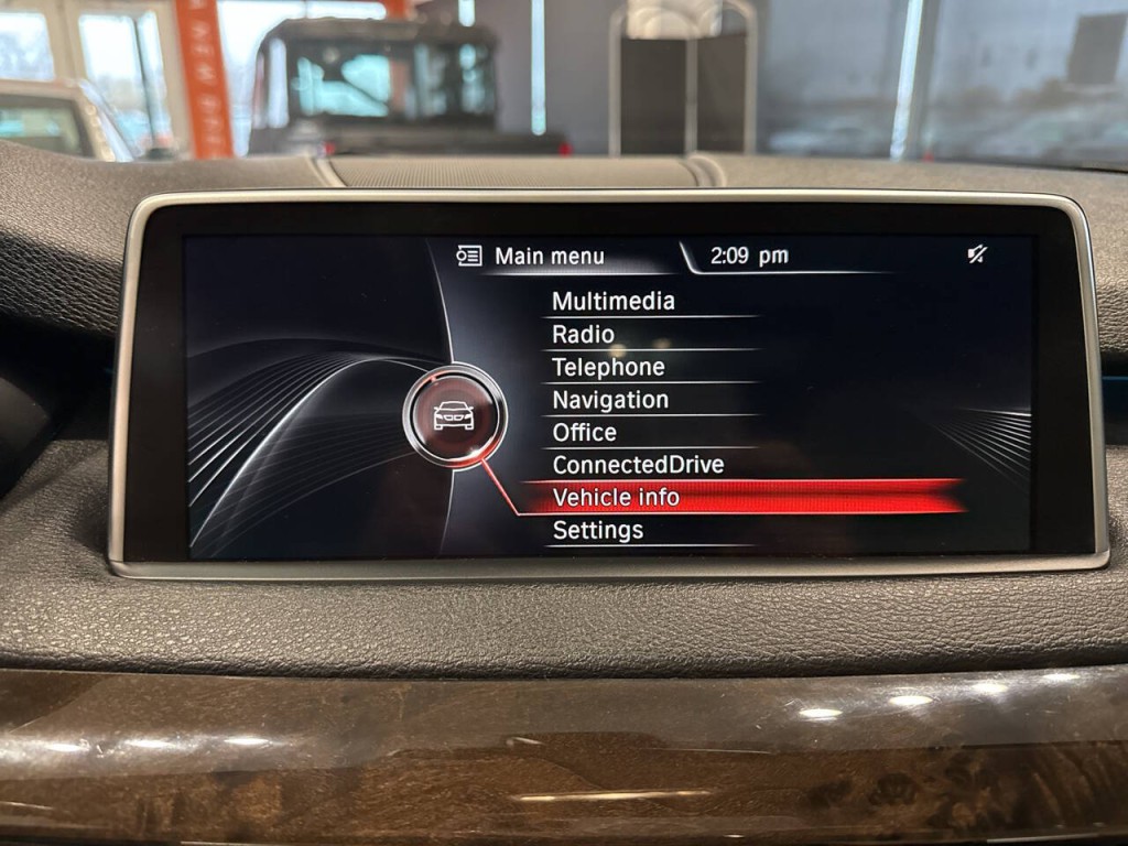 2016 BMW X5 Image 27