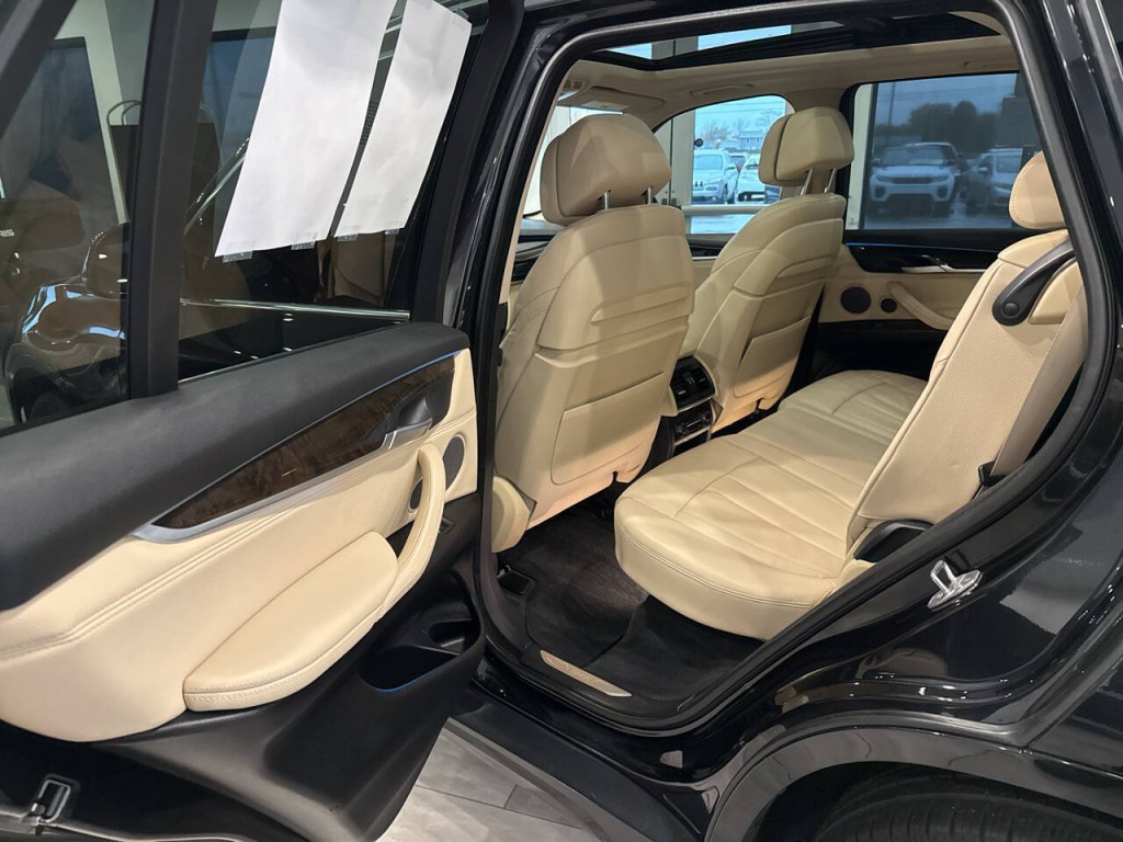2016 BMW X5 Image 35