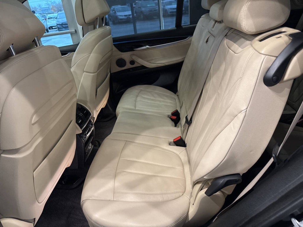 2016 BMW X5 Image 36