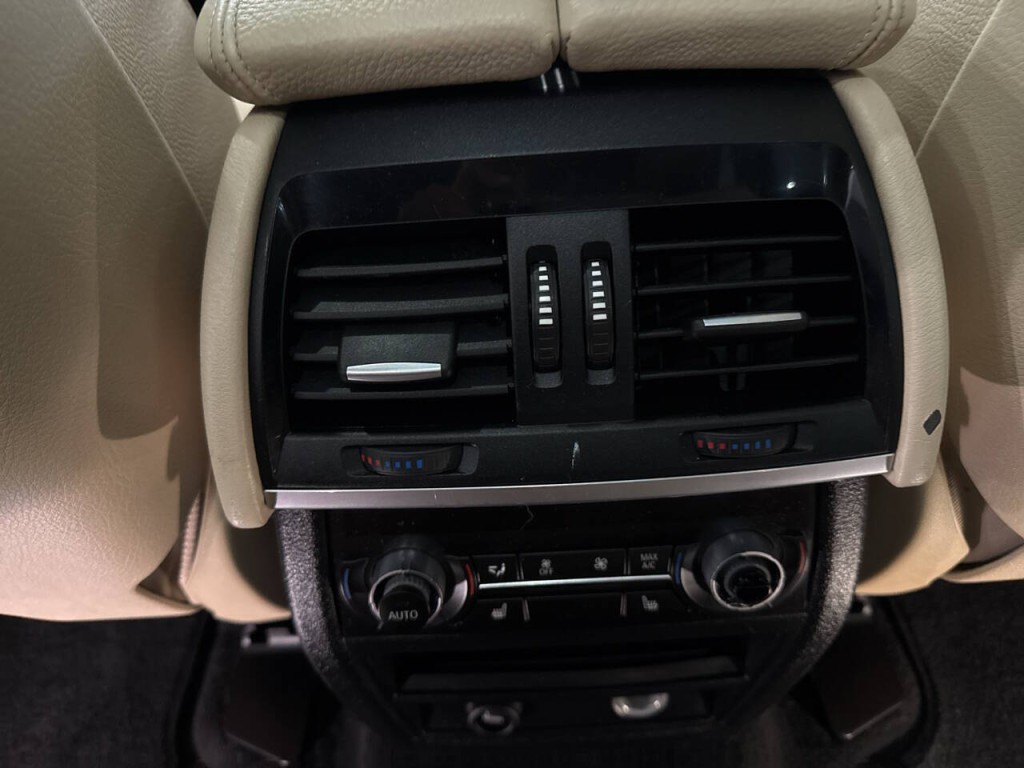 2016 BMW X5 Image 39