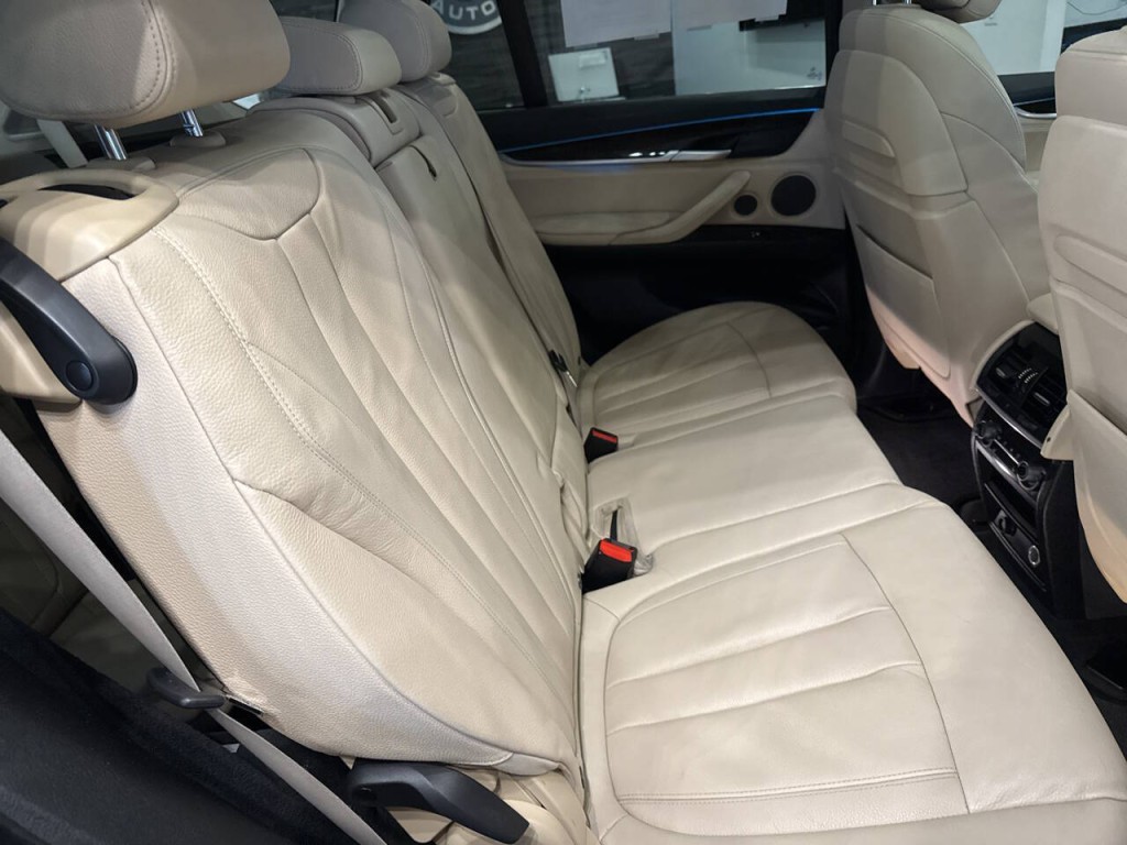2016 BMW X5 Image 48
