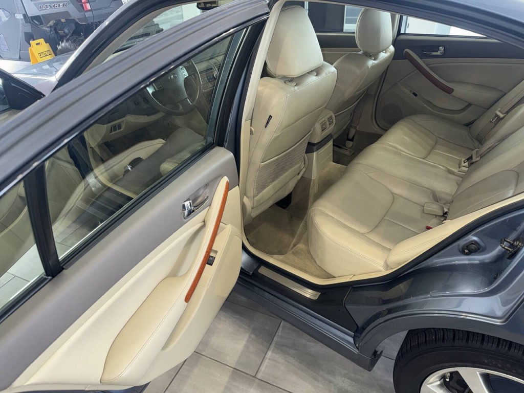 2006 INFINITI G35 Image 30
