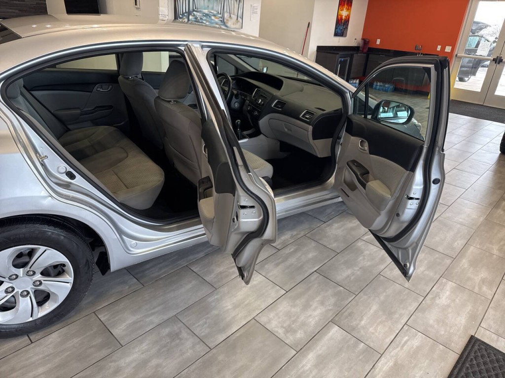 2014 Honda Civic Image 18