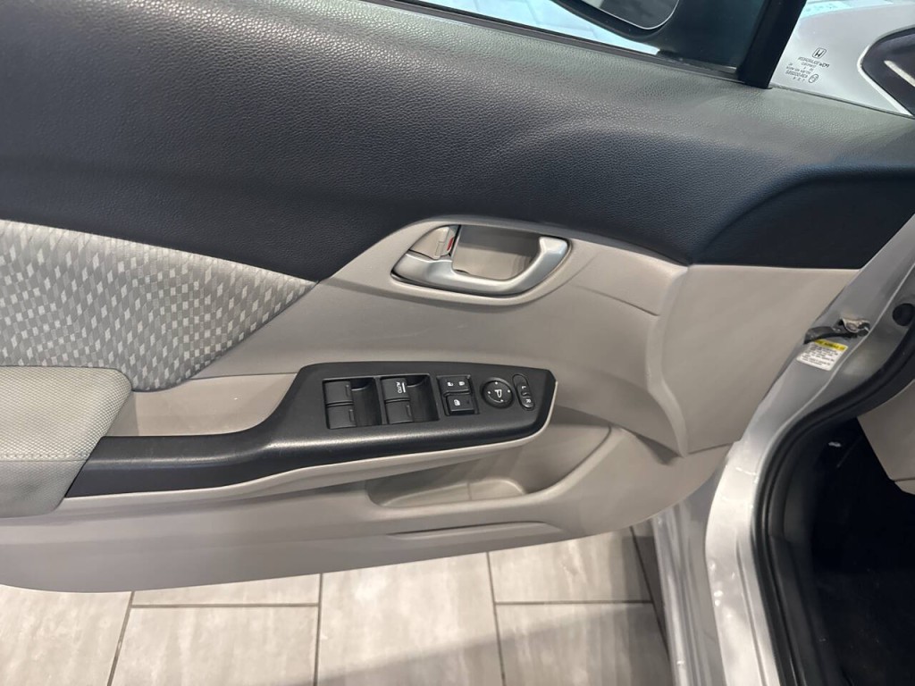 2014 Honda Civic Image 22