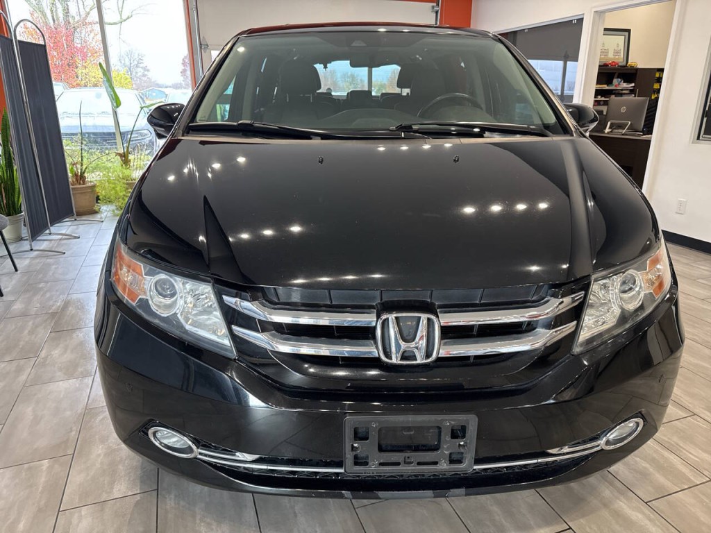 2015 Honda Odyssey Image 6