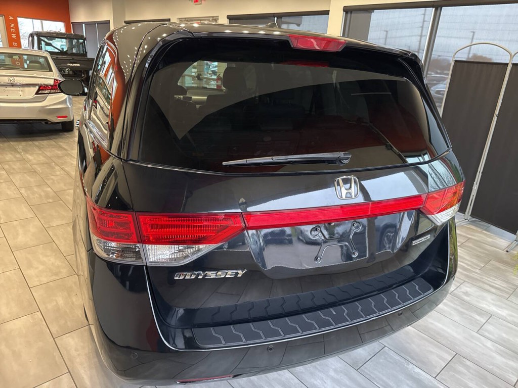 2015 Honda Odyssey Image 13