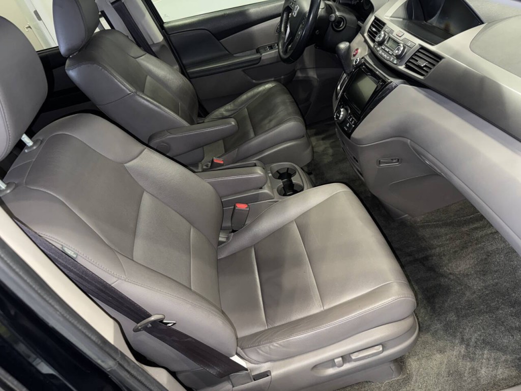 2015 Honda Odyssey Image 28
