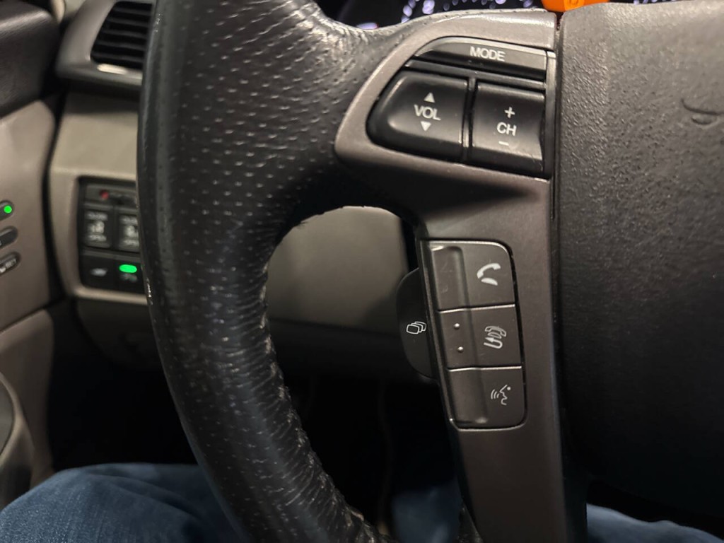 2015 Honda Odyssey Image 30