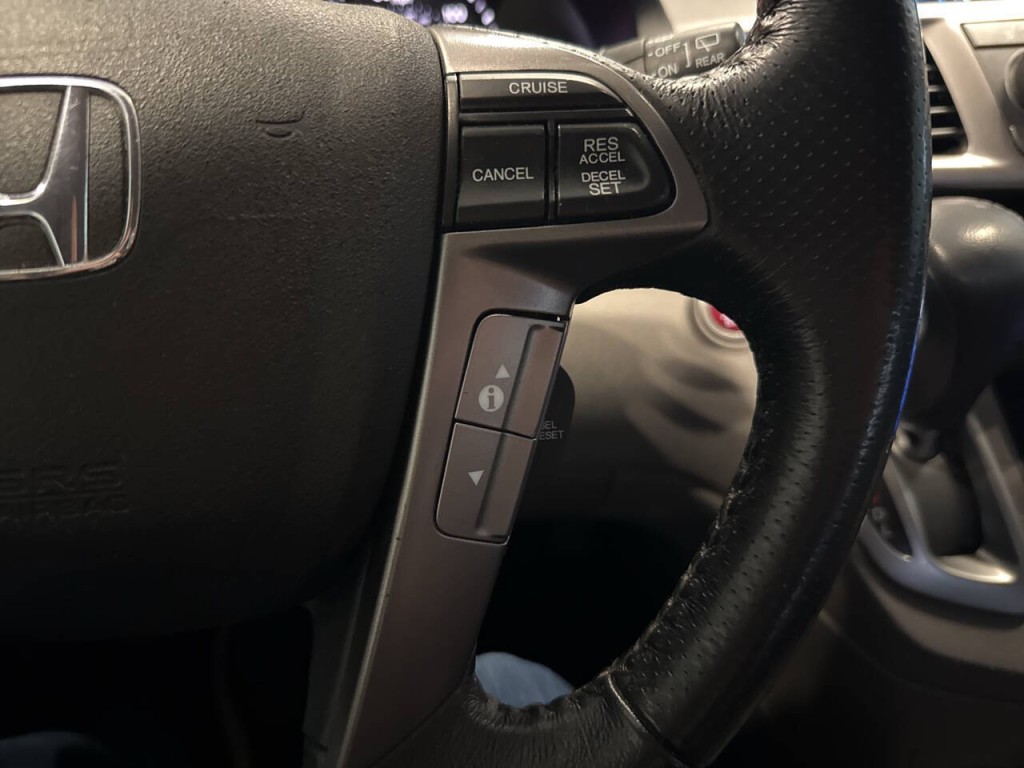 2015 Honda Odyssey Image 31