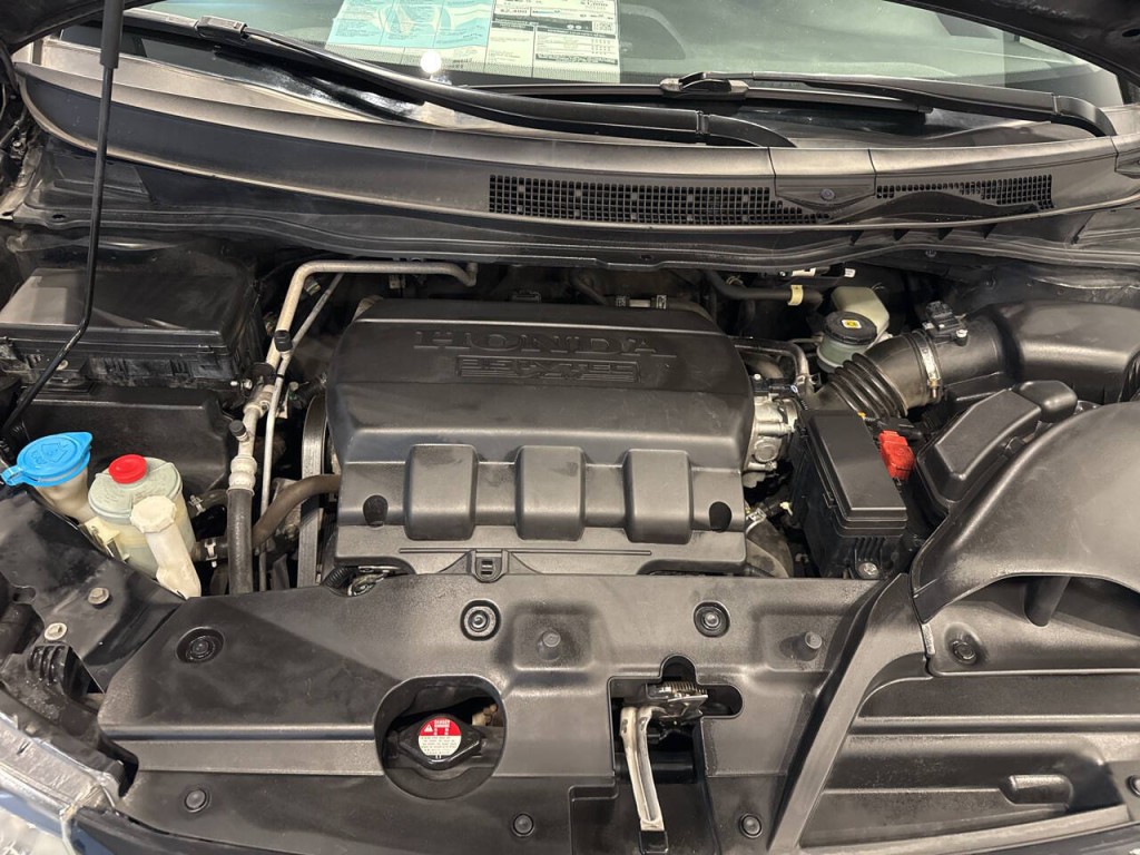 2015 Honda Odyssey Image 40