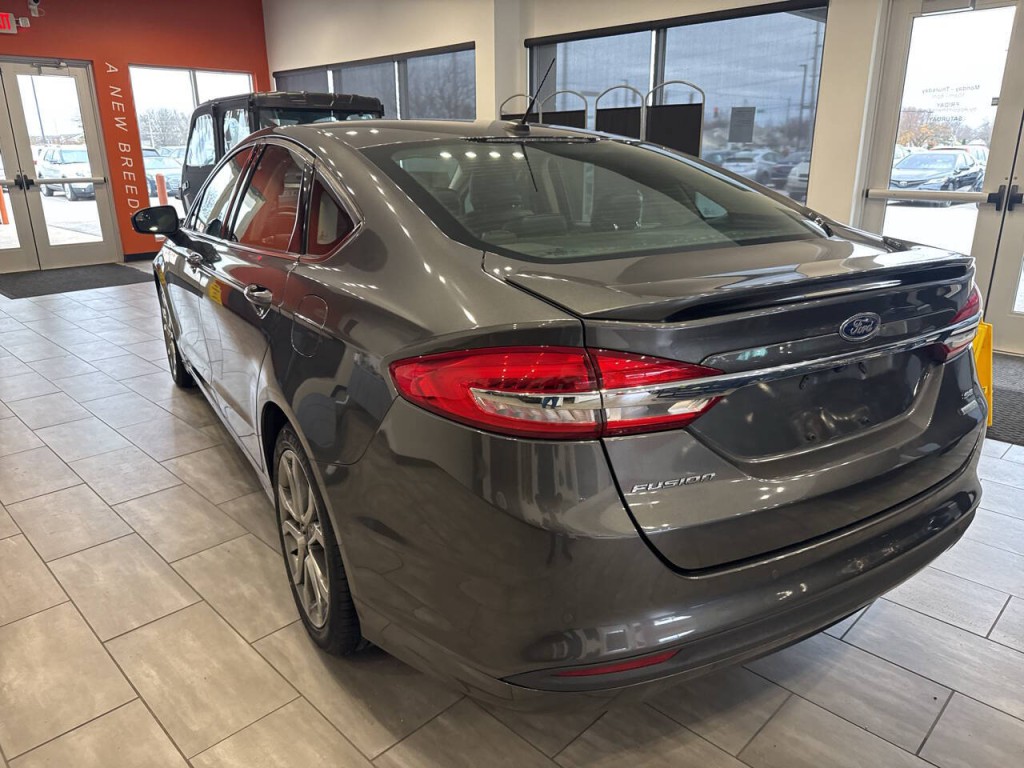 2017 Ford Fusion Image 14