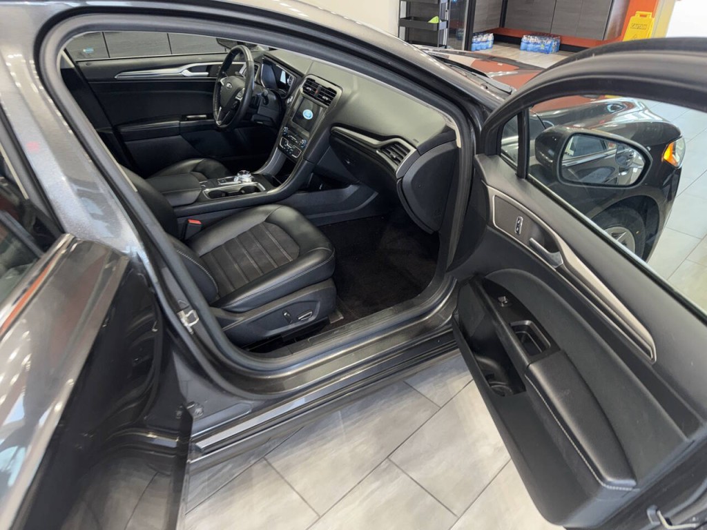 2017 Ford Fusion Image 20