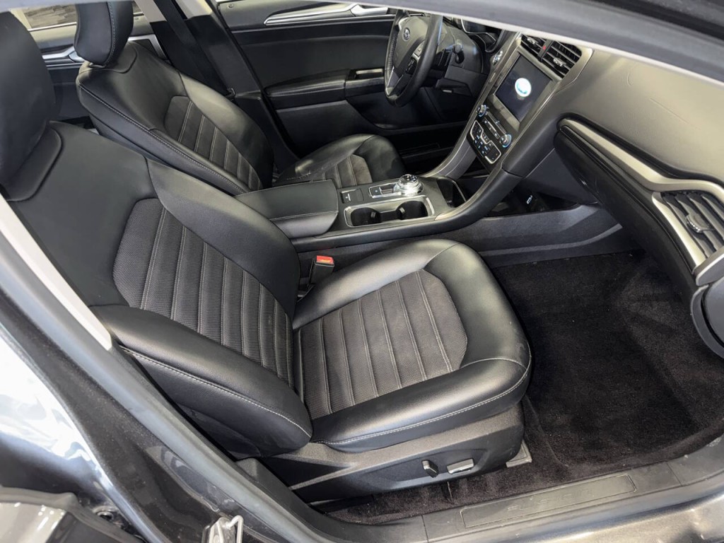 2017 Ford Fusion Image 21