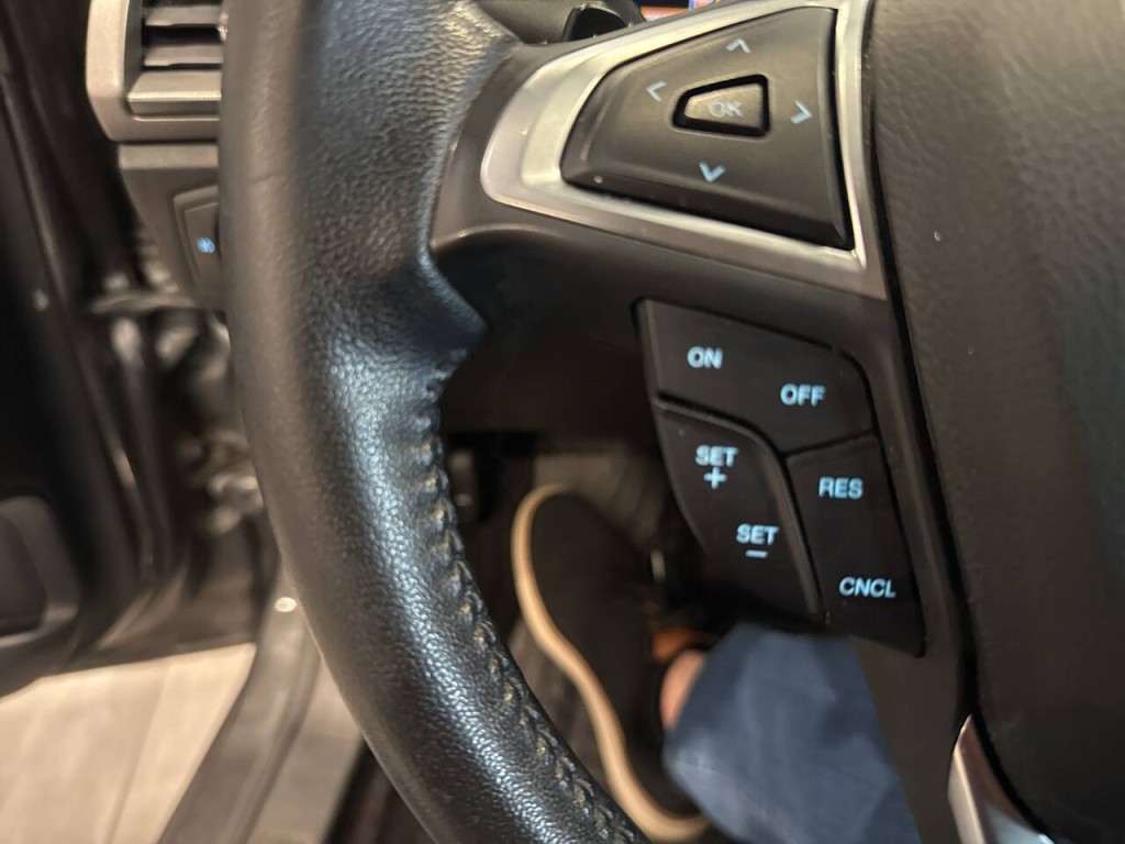 2017 Ford Fusion Image 31