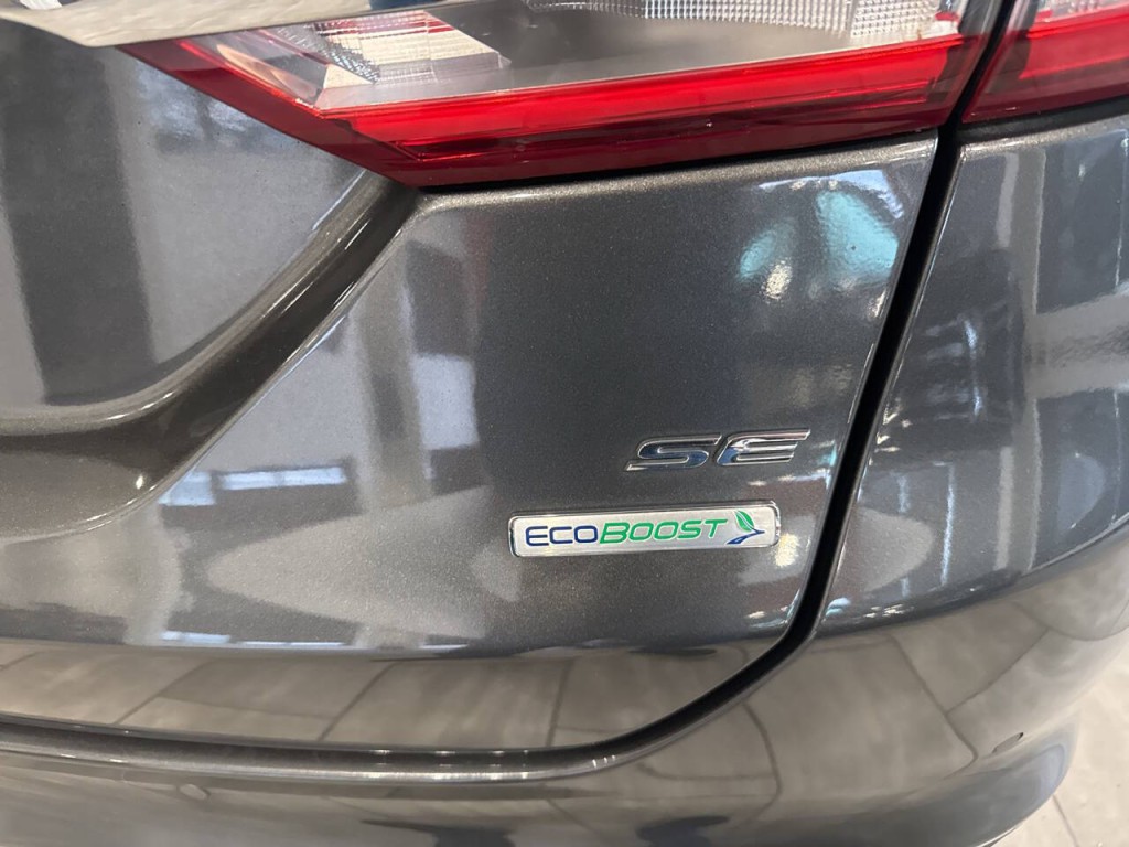 2017 Ford Fusion Image 33