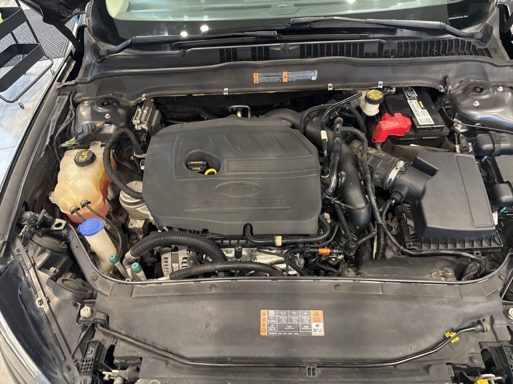 2017 Ford Fusion Image 34