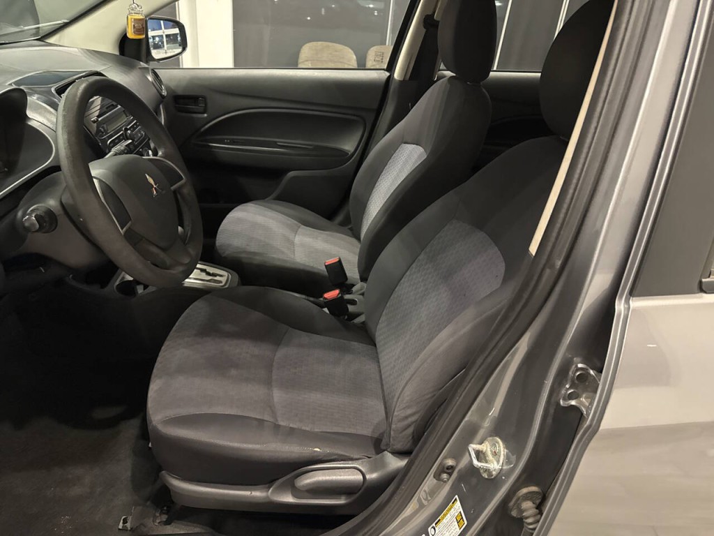 2017 Mitsubishi Mirage Image 14