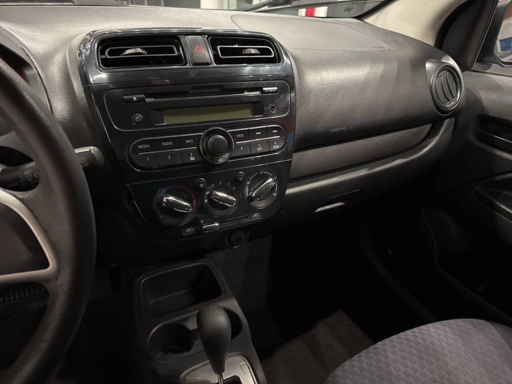 2017 Mitsubishi Mirage Image 16