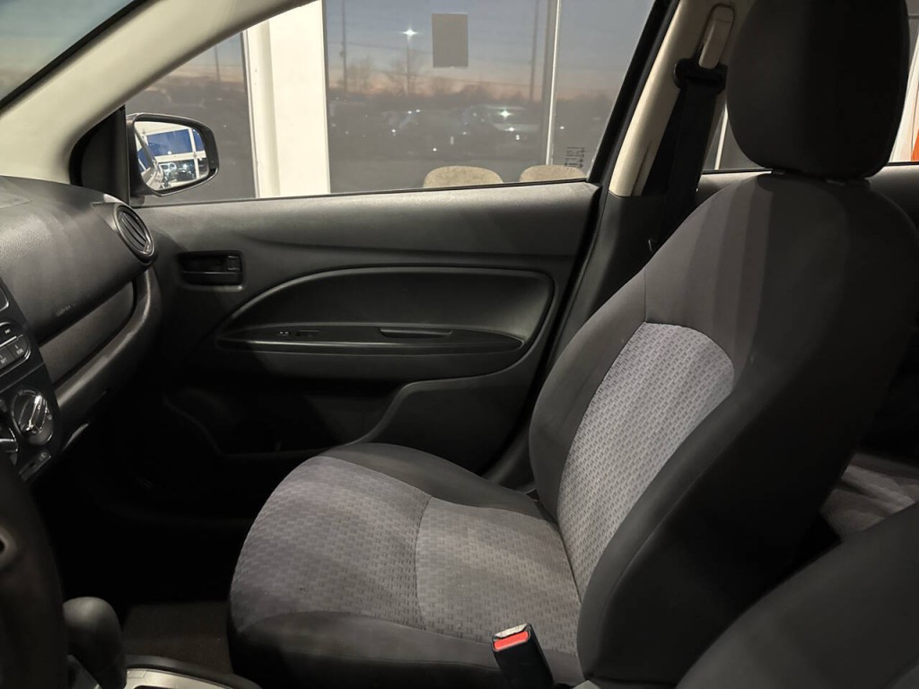 2017 Mitsubishi Mirage Image 17