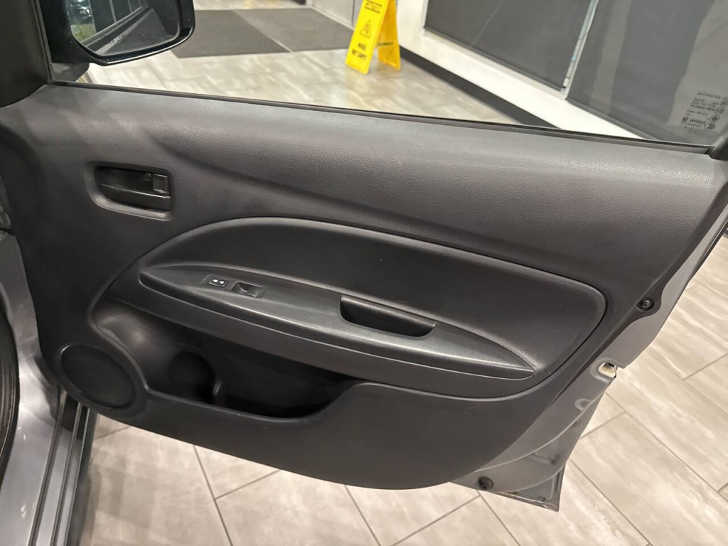 2017 Mitsubishi Mirage Image 25