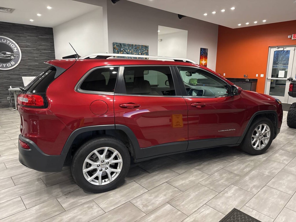 2015 Jeep Cherokee Image 9