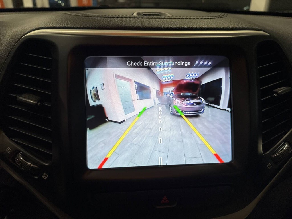 2015 Jeep Cherokee Image 20