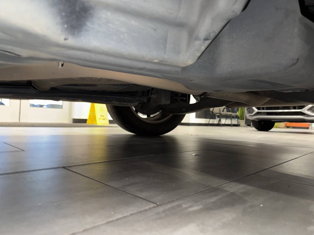 2015 Jeep Cherokee Image 46