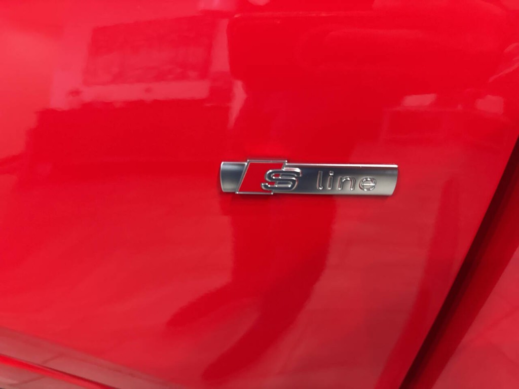 2018 Audi Q3 Image 21