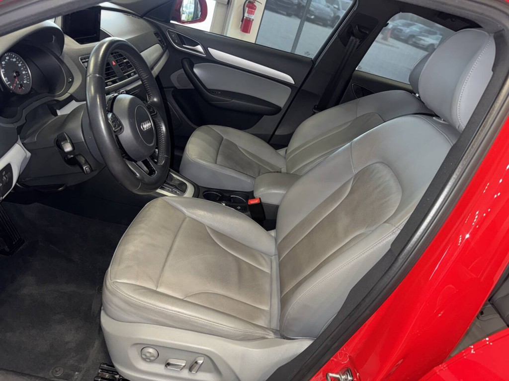 2018 Audi Q3 Image 24