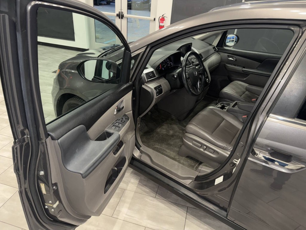 2014 Honda Odyssey Image 17