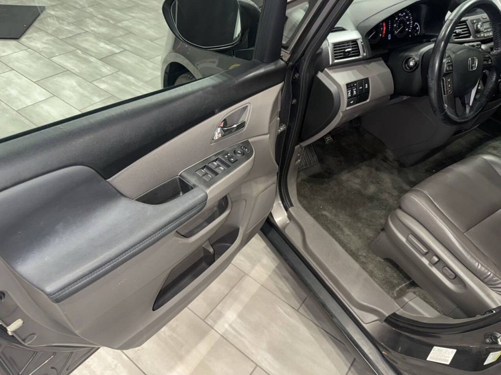 2014 Honda Odyssey Image 18