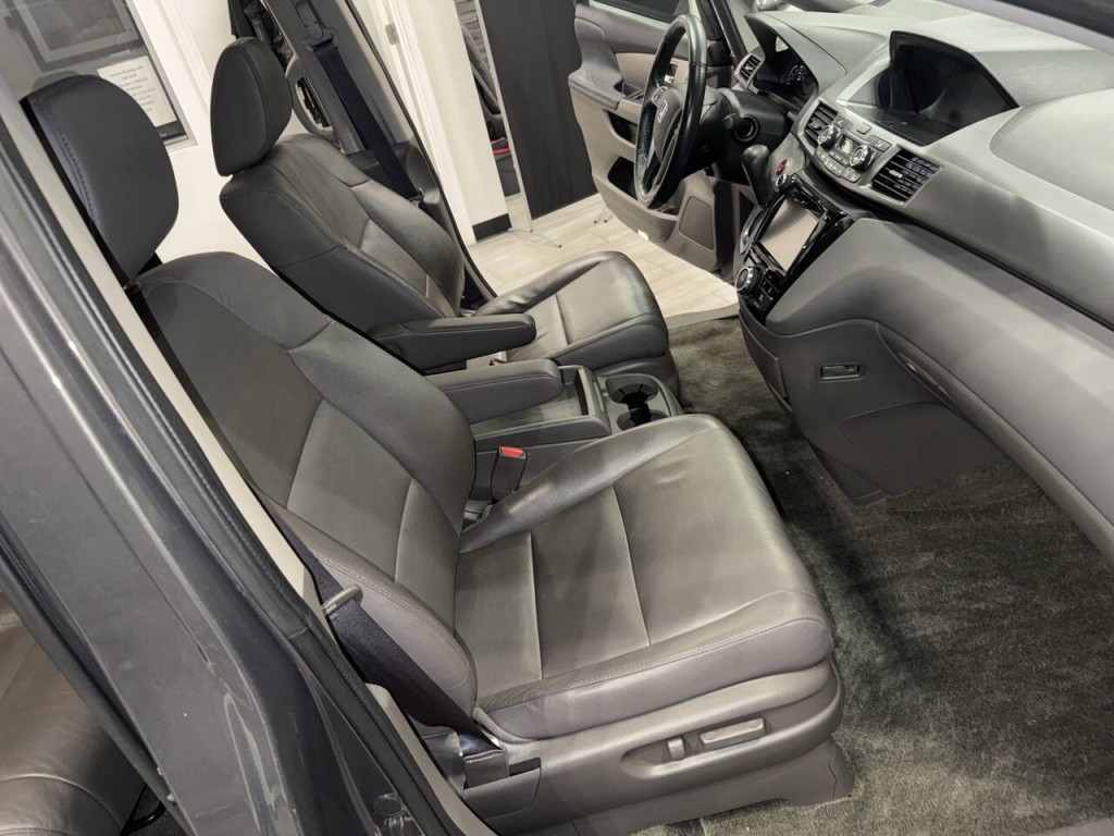 2014 Honda Odyssey Image 27