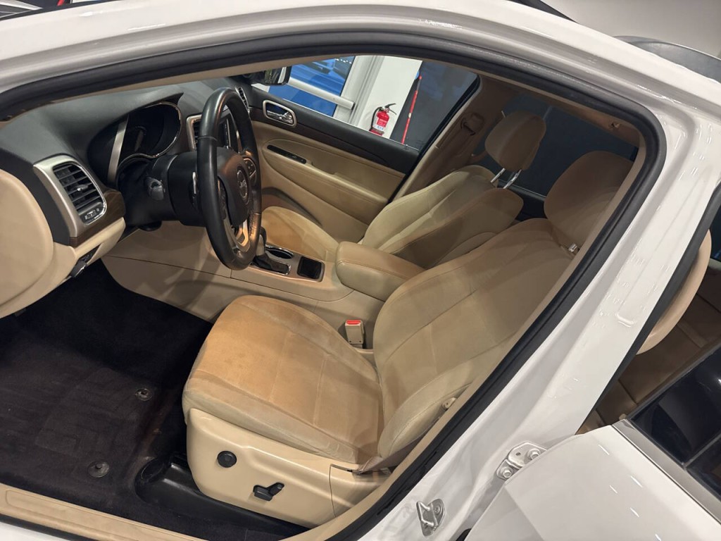 2016 Jeep Grand Cherokee Image 19