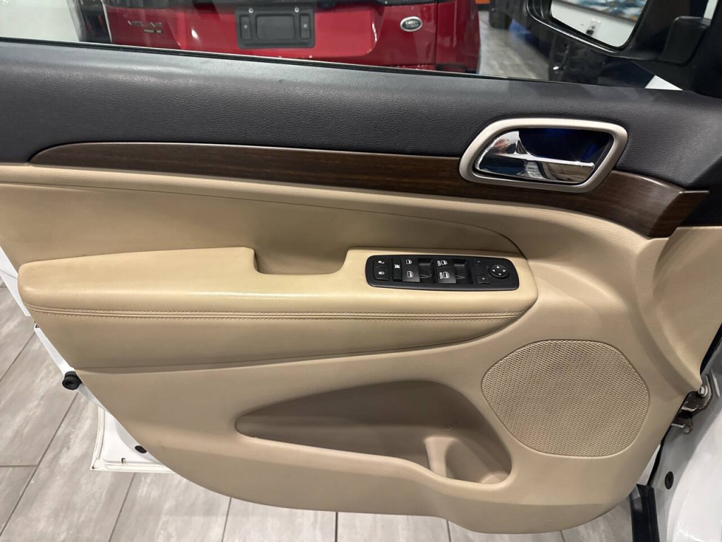 2016 Jeep Grand Cherokee Image 22