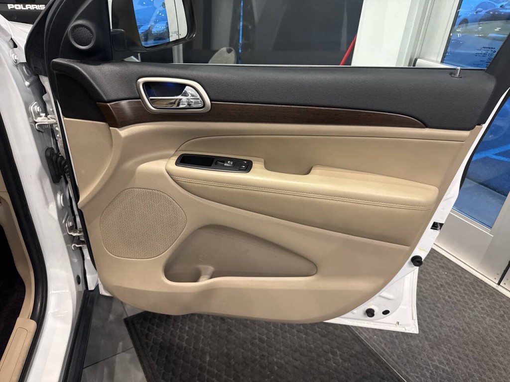 2016 Jeep Grand Cherokee Image 28