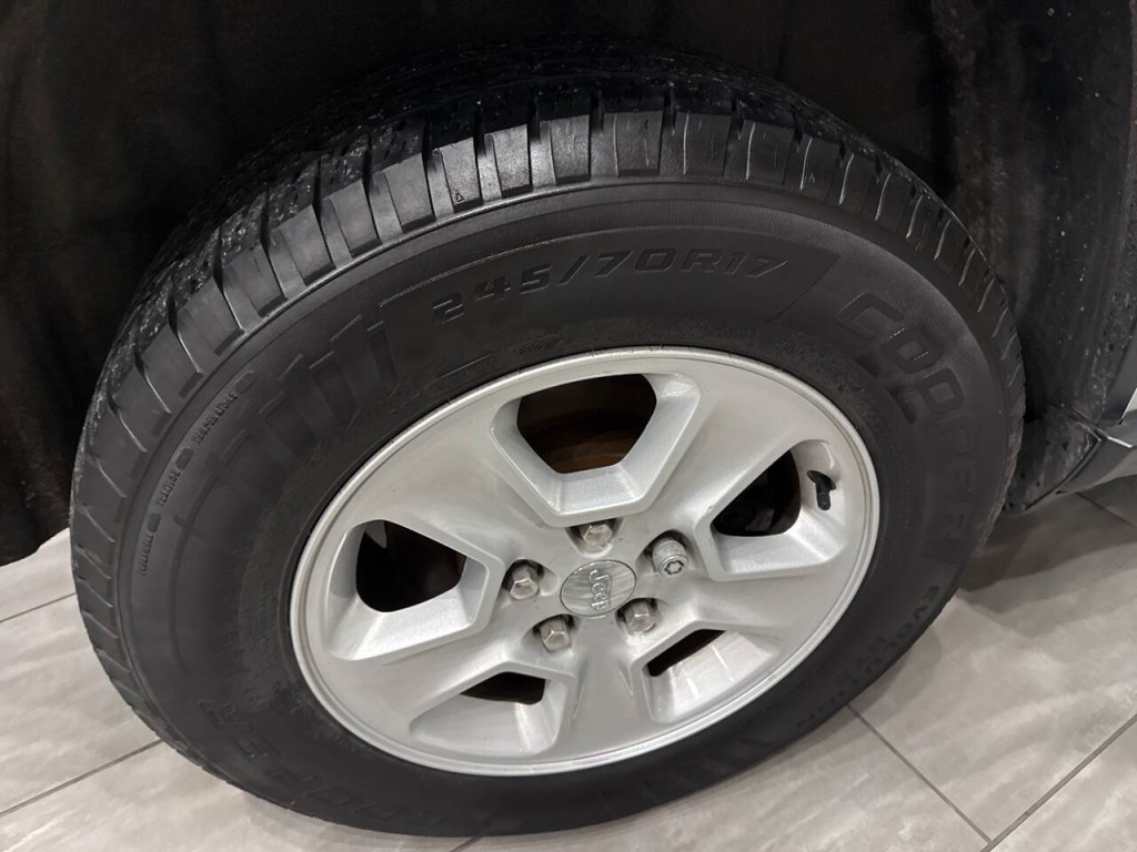 2016 Jeep Grand Cherokee Image 31