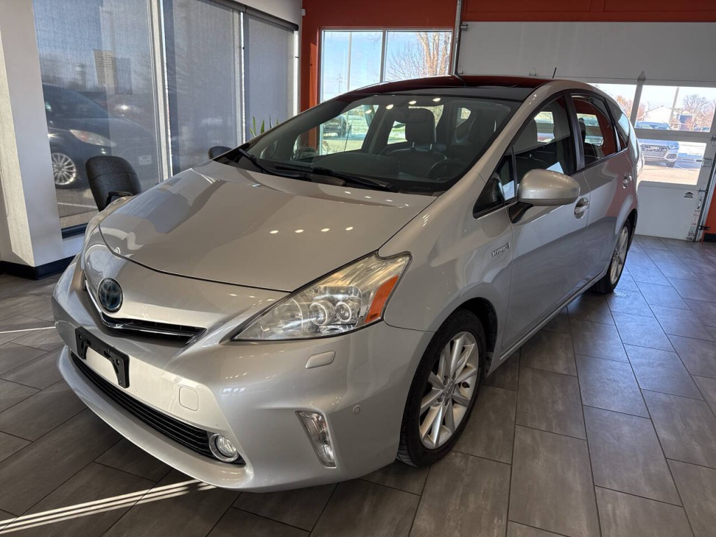 2014 Toyota Prius Image 3