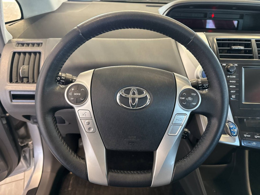 2014 Toyota Prius Image 19