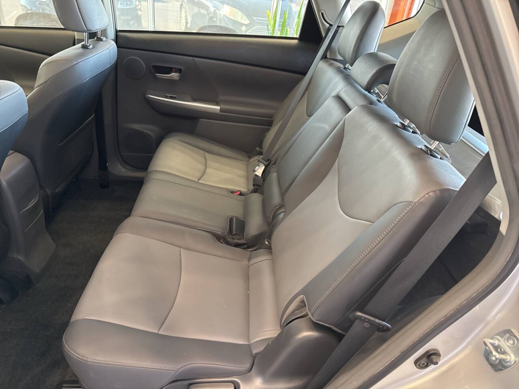 2014 Toyota Prius Image 31