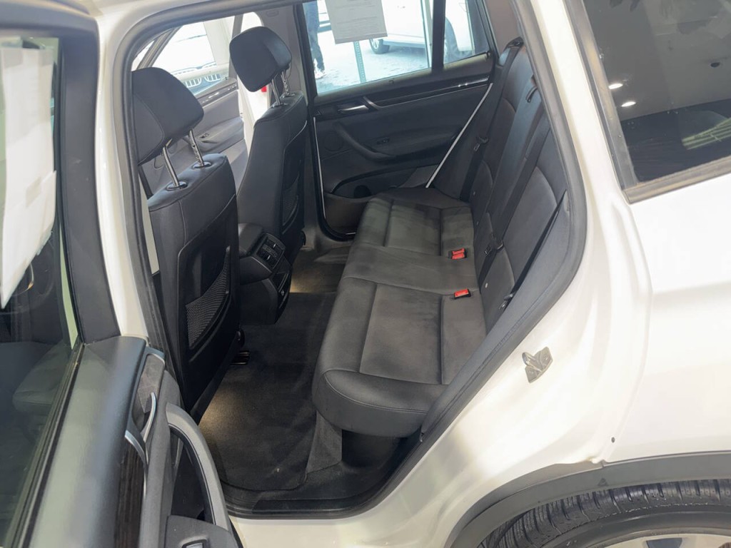 2016 BMW X3 Image 28