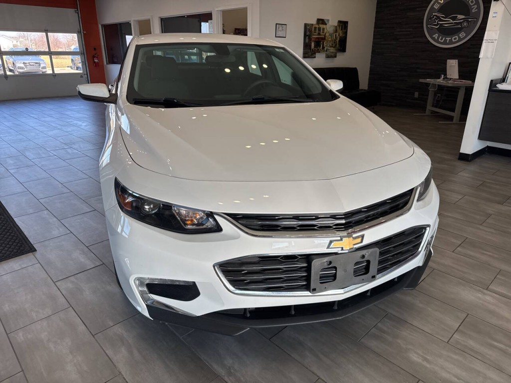 2018 Chevrolet Malibu Image 4